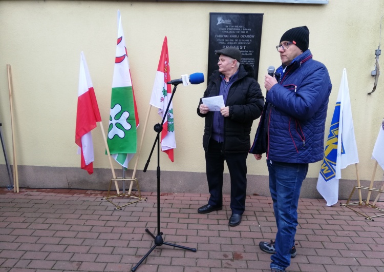  Upamiętniono 20. rocznicę protestu pracowników Fabryki Kabli w Ożarowie [FOTORELACJA]