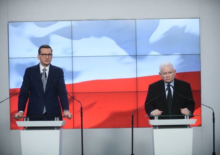 Konferencja prasowa premiera i prezesa PiS dot. powołania komisji weryfikującej wpływy rosyjskie Powołanie komisji ds. badania wpływów rosyjskich. Nowe informacje