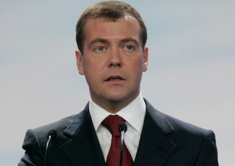Dmitrij Miedwiediew Miedwiediew nie przebiera w słowach: NATO stanie się celem naszych sił zbrojnych