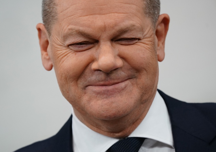 Olaf Scholz Kanclerz Scholz: Będę nadal rozmawiał z Putinem