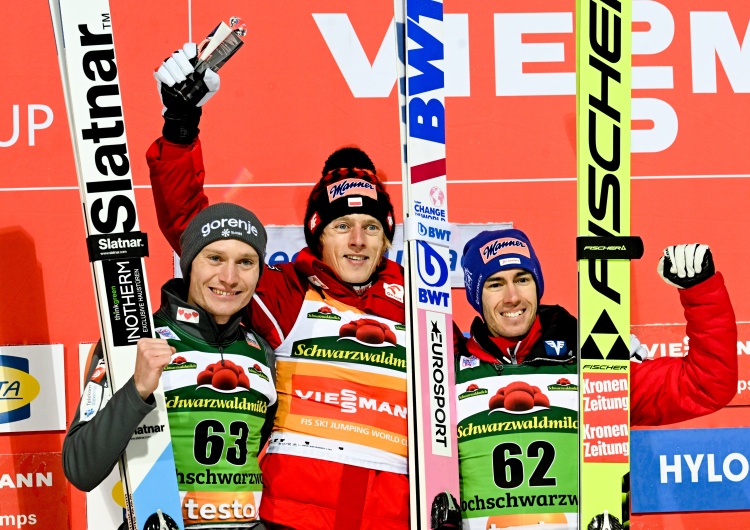 Skoki narciarskie: Dawid Kubacki wygrywa w Titisee-Neustadt