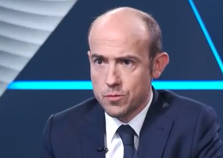 Borys Budka Sejm: Chory na COVID-19 Rosati przyjechał głosować. Budka tłumacząc go, zrzucił winę na… wyborców [WIDEO]