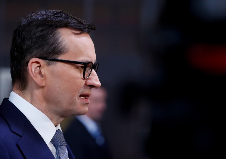 „Polska zablokowała pomoc dla Ukrainy?” Jest reakcja Morawieckiego