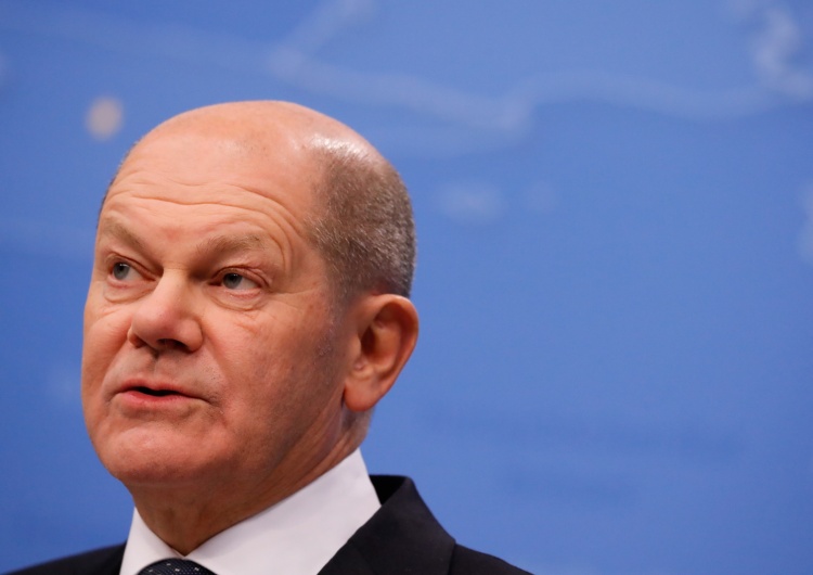 Olaf Scholz Scholz udzielił wywiadu niemieckim mediom. Komentarze ekspertów: „Obstaje przy myśleniu «Russia first»”