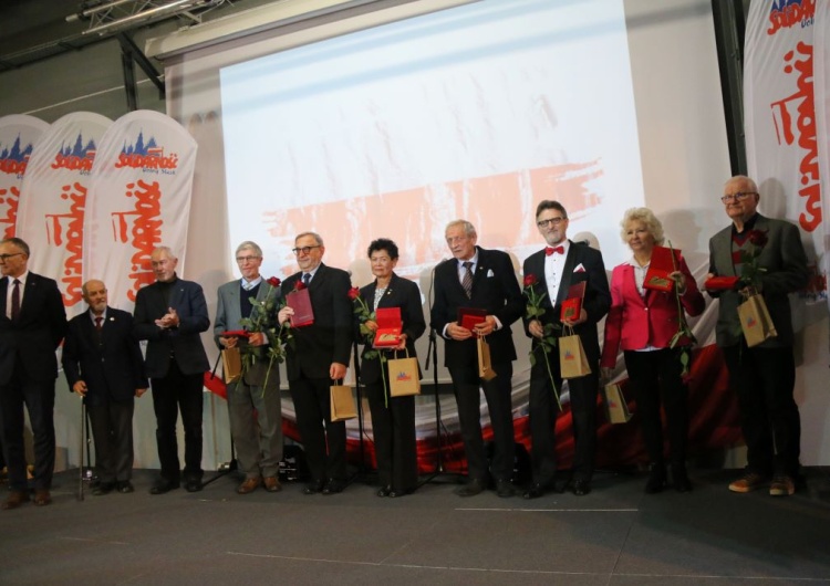Niezłomni w Zajezdni uhonorowani przez dolnośląską
