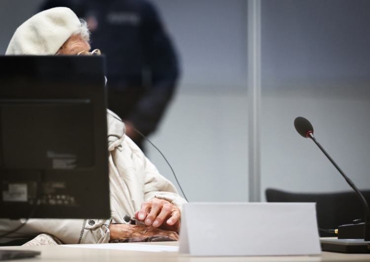 Skazana Irmgard Furchner Zapadł wyrok ws. sekretarki obozu Stutthof. Oskarżono ją o współudział w zabójstwie 11 tys. osób