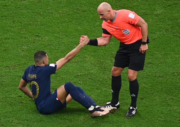 Marciniak odpowiada na atak francuskich mediów. Wyjawił, co powiedział mu Mbappe