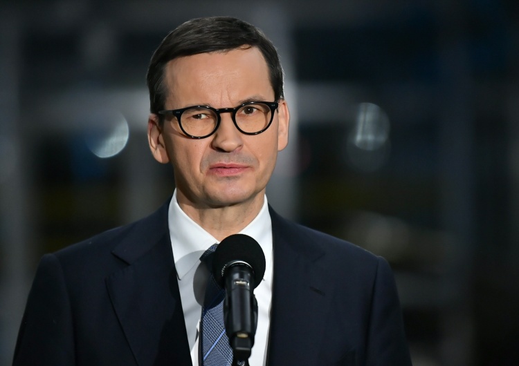 Mateusz Morawiecki „Forsował politykę kiwania główką przed Brukselą”. Polityk SP nie zostawił na Morawieckim suchej nitki