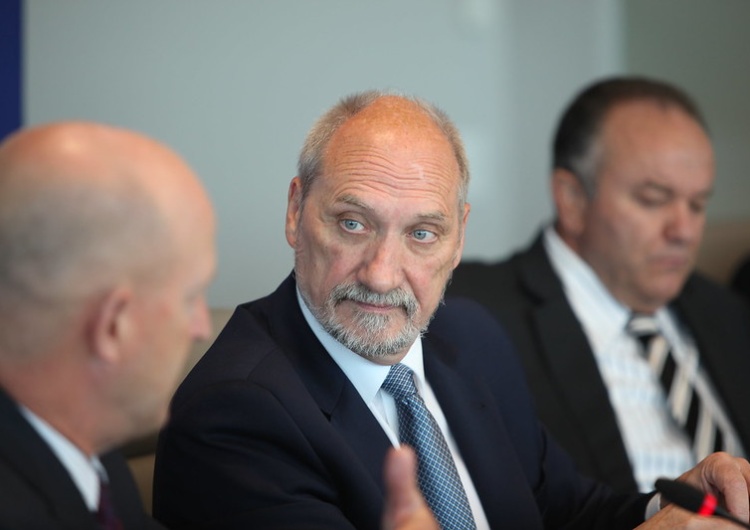 Antoni Macierewicz Onet nakłamał ws. WSI? Antoni Macierewicz podejmie kroki prawne