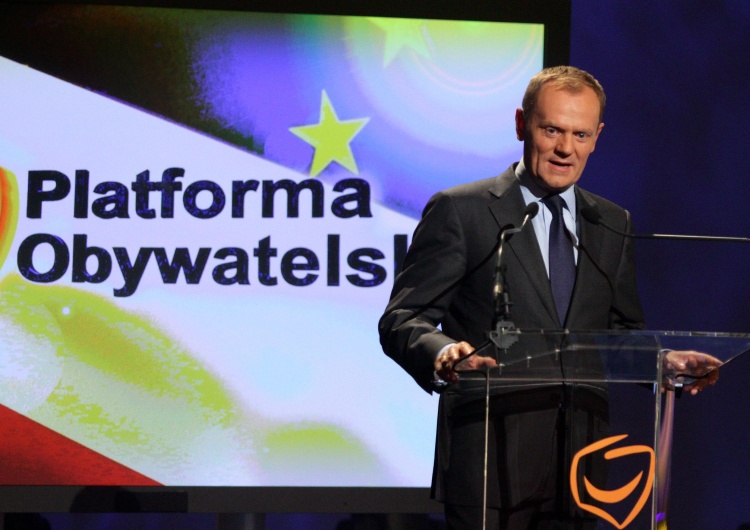 Donald Tusk Z. Kuźmiuk: Właśnie mija 10 lat od największego oszustwa wyborczego Platformy