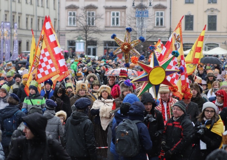 Orszak Trzech Króli w Krakowie, 6.01.2018 Dziś uroczystość Objawienia Pańskiego, zwana świętem Trzech Króli. Pracownicy mają wolne także dzięki Solidarności