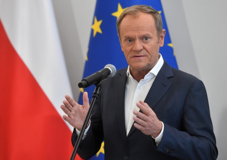 Przewodniczący PO Donald Tusk Z. Kuźmiuk: Tusk mówi o błędzie PO. To nie był błąd, tylko gigantyczne oszustwo