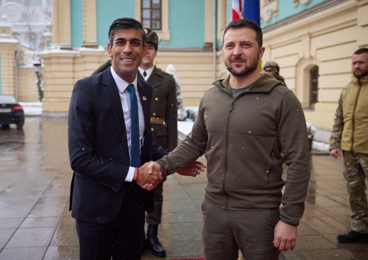Rishi Sunak i Wołodymyr Zełenski Wielka Brytania wesprze Ukrainę. Przełomowa decyzja Sunaka
