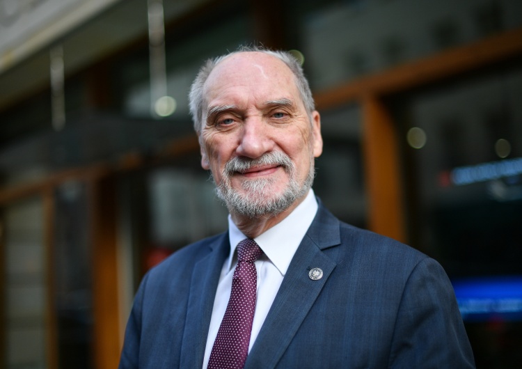 Antoni Macierewicz Macierewicz: Niemcy będą kontynuowały politykę, która de facto dąży do sojuszu z Rosją