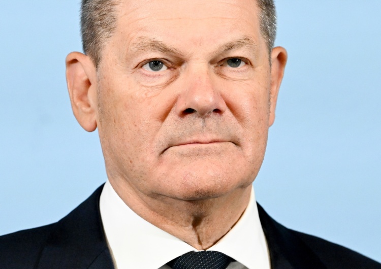 Olaf Scholz Europarlament wezwał kanclerza Niemiec Scholza do bezzwłocznego dostarczenia Ukrainie czołgów Leopard 2