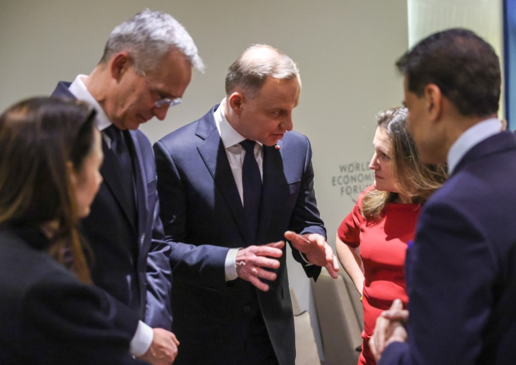 Prezydent RP Andrzej Duda w Davos Niemiecki dziennik: „Dom Polski w Davos błyszczy, to centrum rozmów i debat. Polski prezydent rozchwytywany”