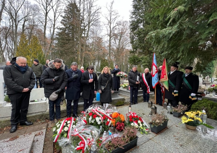 Uroczystości upamiętniające 41. rocznicę śmierci Janka Stawisińskiego w Koszalinie