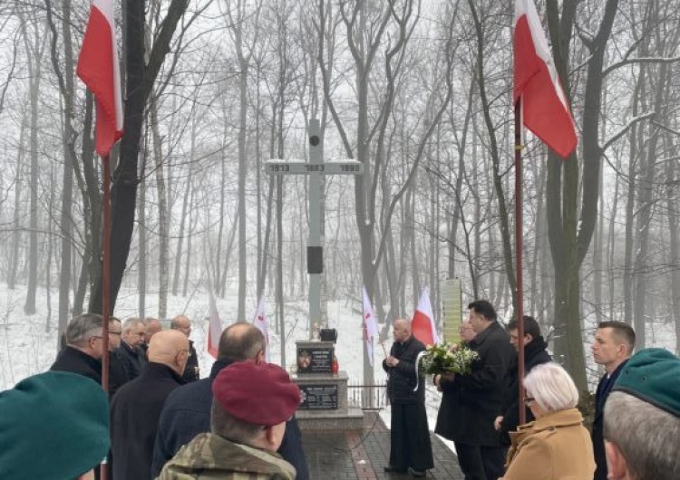 Uroczystości upamiętniające 160. rocznicę wybuchu Powstania Styczniowego w Ropczycach
