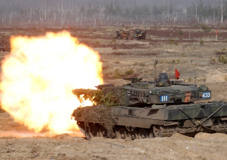 Czołg Leopard 2 „Presja była kluczowa”. Amerykańskie media chwalą Polskę