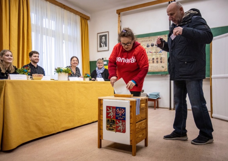 Koniec pierwszego dnia drugiej tury wyborów prezydenckich w Czechach