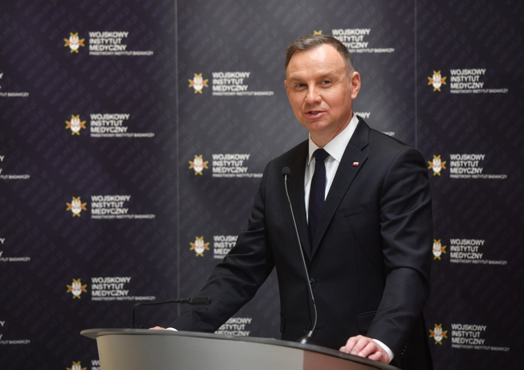 Andrzej Duda Prezydent Andrzej Duda rozmawiał z Petrem Pavlem. Zaprosił go do złożenia w Polsce oficjalnej wizyty
