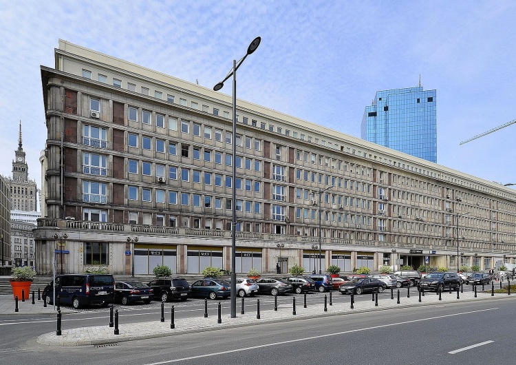 Gmach UOKiK w Warszawie 11 mln zł kary. UOKiK ukarał giganta ubezpieczeniowego