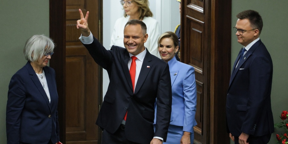 Karol Nawrocki politycznym zwycięzcą roku. Ogromna przewaga nad rywalami [SONDAŻ]