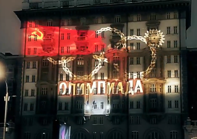 flag ZSRR na ambasadzie USA w Moskwie 