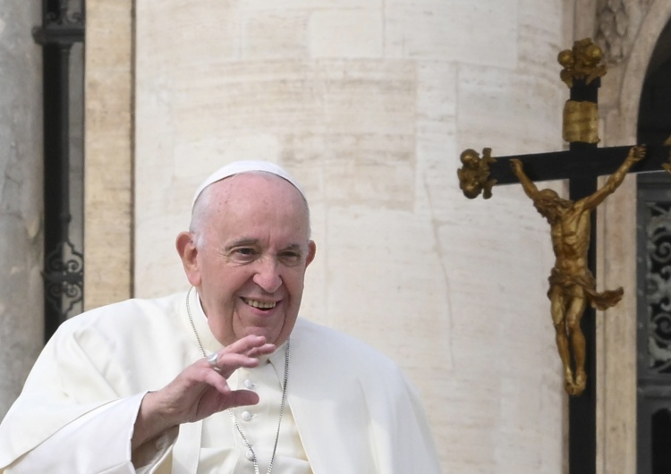 Papież Franciszek Papież odprawi Mszę na stadionie narodowym w Bahrajnie