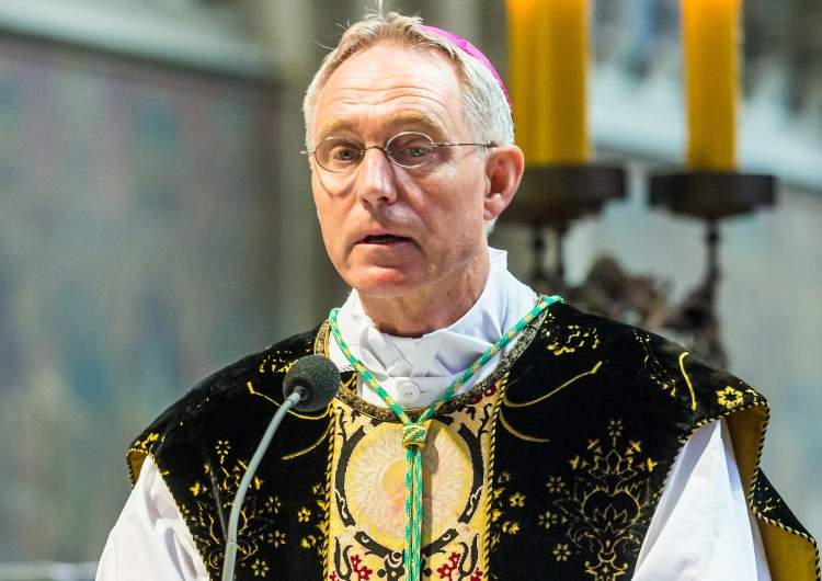 abp Georg Gänswein  Abp Gänswein: 