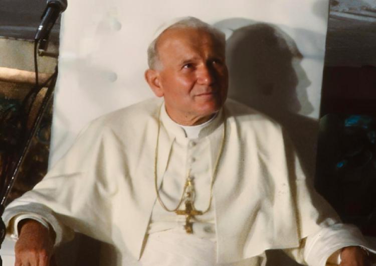 Jan Paweł II, 1983 rok [wywiad] Kard. Dziwisz: O tym dziedzictwie nie wolno nam zapomnieć