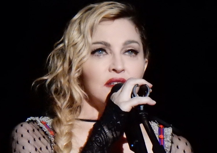 Madonna Rebel Heart Tour 2015 - Sztokholm „Leć do Rzymu i spotkaj się z nim!”. Księża odpowiadają Madonnie 